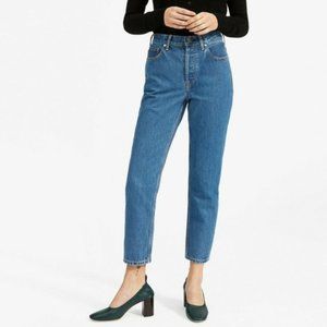 Everlane The ’90s Cheeky Straight Jean